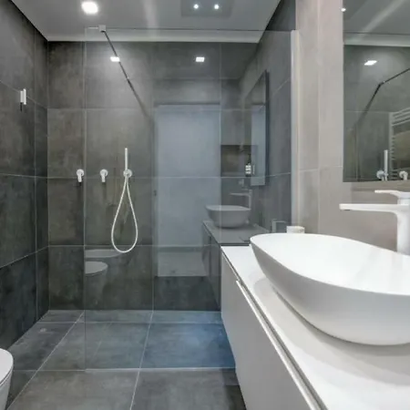 4-bedroom In Como, Lombardy