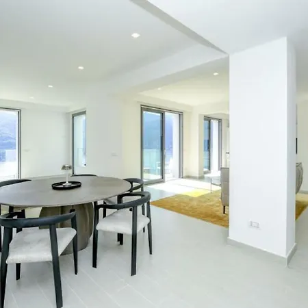 4-bedroom In Como, Lombardy * Carate Urio