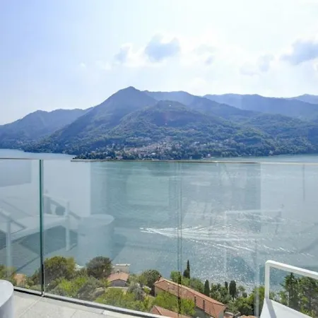 4-bedroom In Como, Lombardy 펜션 카라테우리오