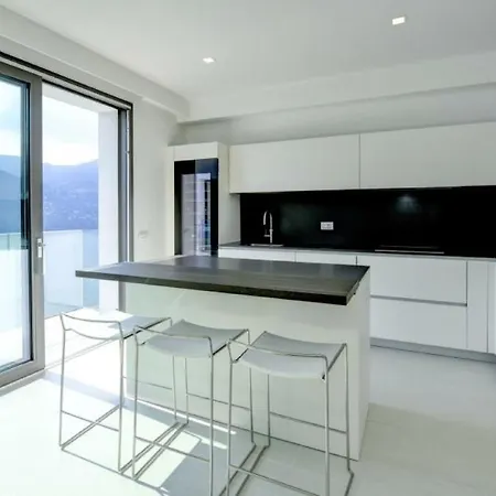 Holiday home 4-bedroom In Como, Lombardy *